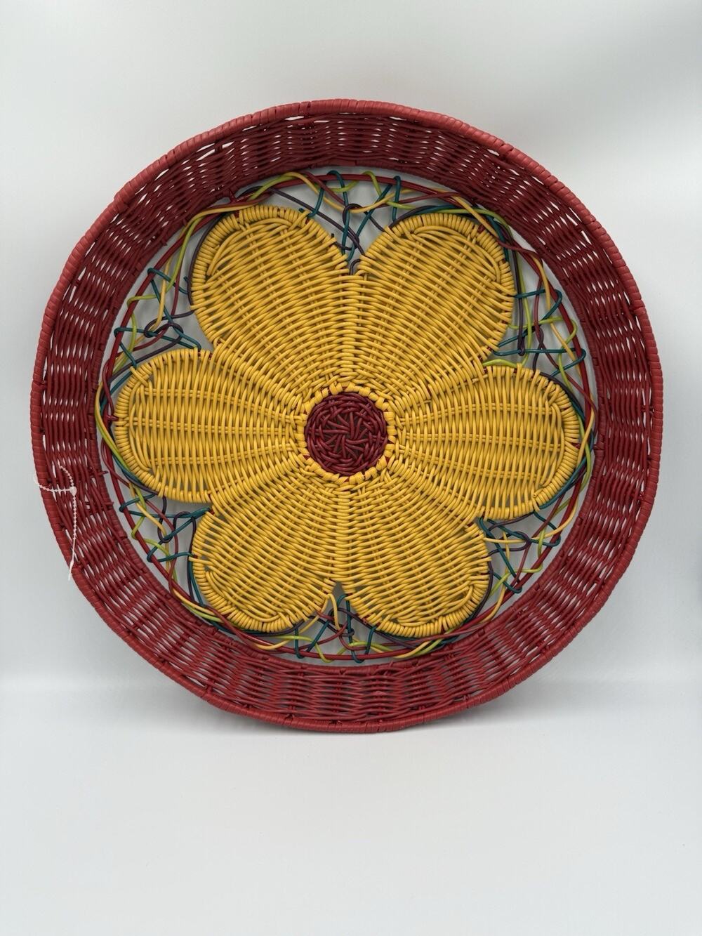 Pier 1 Imports Round Daisy Flower All-Weather Rattan Serving Tray 16"x16"x2.25"